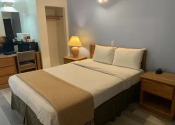 Swiss Sunset Inn hotel thumbnail 8