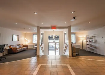 Hotel Le Roberval hotel thumbnail 3