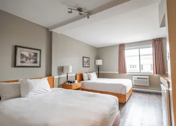 Hotel Le Roberval hotel thumbnail 8