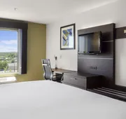 Holiday Inn Express and Suites Newton by IHG hotel detail image 4