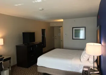 Holiday Inn Express San Bernardino - Colton by IHG hotel thumbnail 2