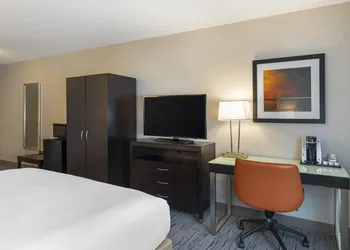 Holiday Inn Express San Bernardino - Colton by IHG hotel thumbnail 5