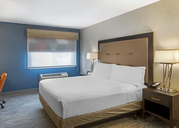 Holiday Inn Express San Bernardino - Colton by IHG hotel thumbnail 8