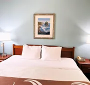 Quality Inn & Suites Sequim at Olympic National Park hotel detail image 7