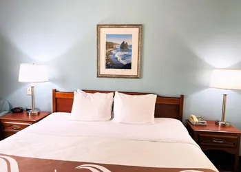 Quality Inn & Suites Sequim at Olympic National Park hotel thumbnail 7