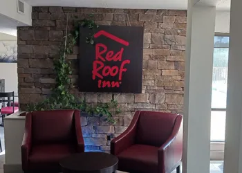 Red Roof Inn Moss Point hotel thumbnail 3