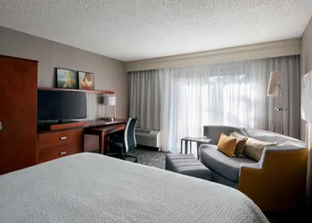 Sonesta Select Los Angeles Torrance South Bay hotel thumbnail 7