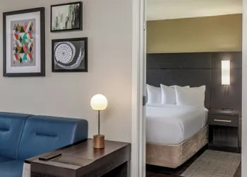 Residence Inn by Marriott Denver Airport at Gateway Park hotel thumbnail 5