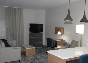 Candlewood Suites Tallahassee by IHG hotel thumbnail 3
