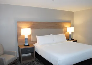 Candlewood Suites Tallahassee by IHG hotel thumbnail 6