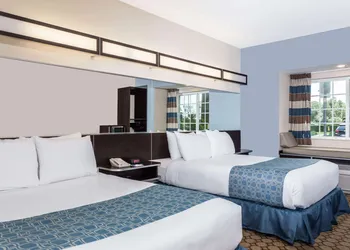 Microtel Inn & Suites by Wyndham Spring Hill/Weeki Wachee hotel thumbnail 8