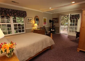 McCaffrey House B&B Inn hotel thumbnail 3