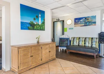 Tropical Winds Oceanfront Hotel hotel thumbnail 7
