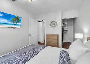 The Bungalows hotel thumbnail 2
