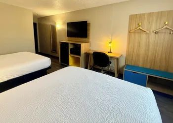Days Inn by Wyndham Orange Park/Jacksonville hotel thumbnail 6