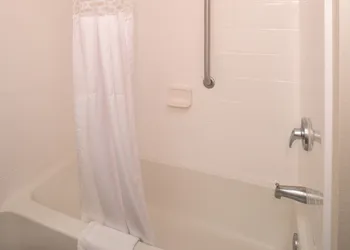 Hampton Inn & Suites Schertz hotel thumbnail 5