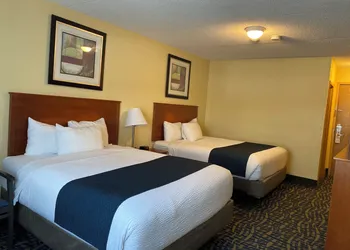 Sunset Inn Kenora hotel thumbnail 4
