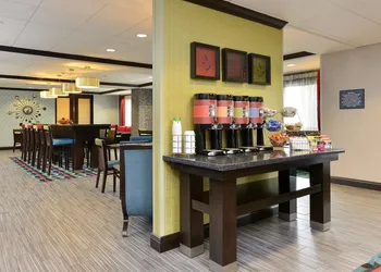 Hampton Inn Iowa City/University Area hotel thumbnail 5