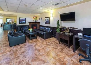 Comfort Inn And Suites Edson hotel thumbnail 6