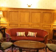 James Bay Inn Hotel & Suites hotel detail image 7