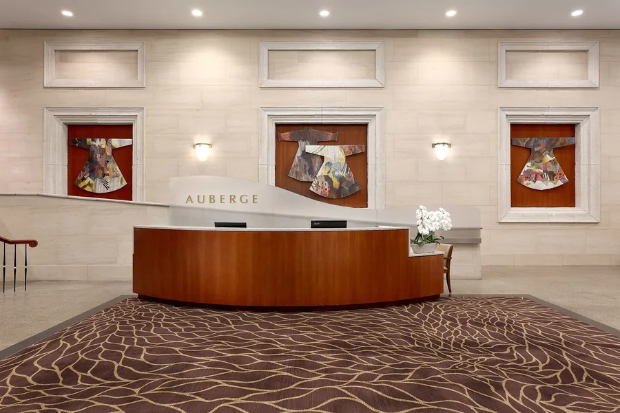Auberge Vancouver Hotel hotel detail image 2