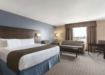 Days Inn by Wyndham Stephenville hotel thumbnail 7