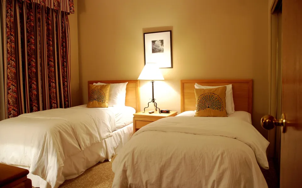 Rosellen Suites At Stanley Park hotel detail image 2