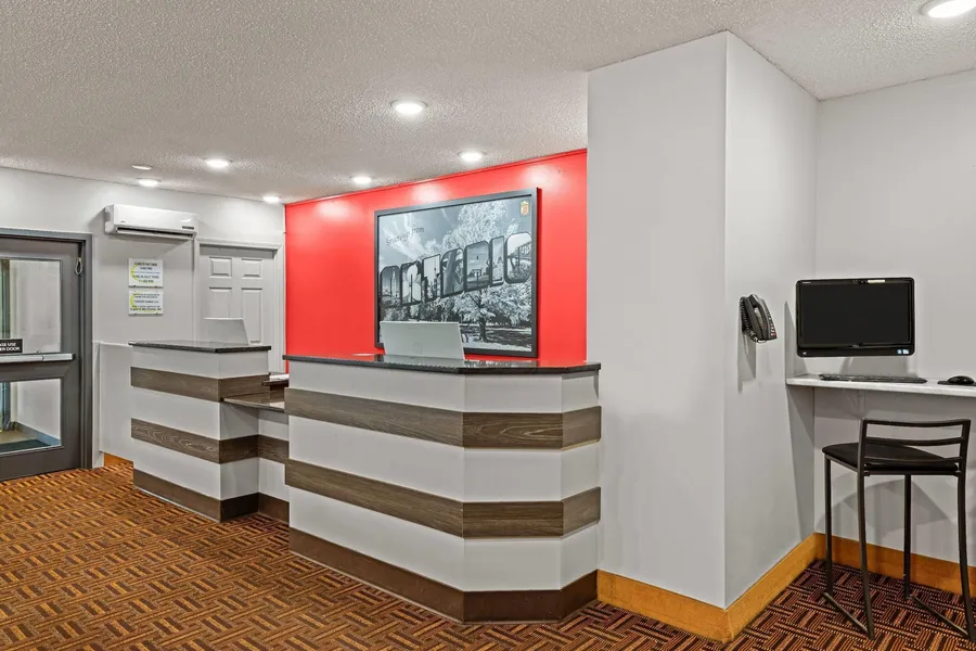 Super 8 by Wyndham Thunder Bay hotel detail image 2