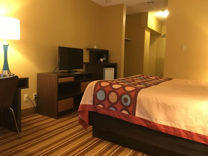 Super 8 by Wyndham Thunder Bay hotel detail image 6