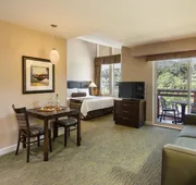 Executive Suites Hotel & Resort, Squamish hotel detail image 5