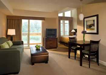 Executive Suites Hotel & Resort, Squamish hotel thumbnail 6