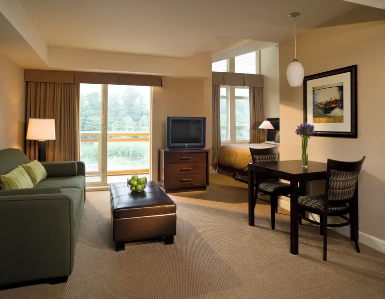 Executive Suites Hotel & Resort, Squamish hotel detail image 6