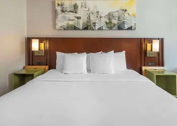 Comfort Inn Sault Ste Marie ON hotel thumbnail 8