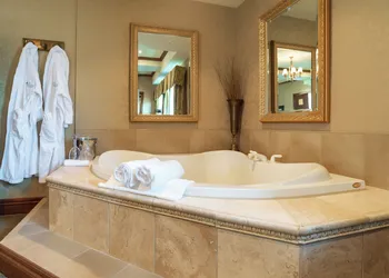 The Guv’nor hotel thumbnail 7