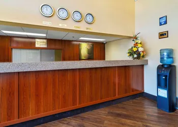 Comfort Inn & Suites hotel thumbnail 3