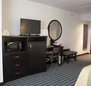 Comfort Inn & Suites hotel detail image 4