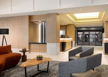 Hilton Vancouver Airport hotel thumbnail 3