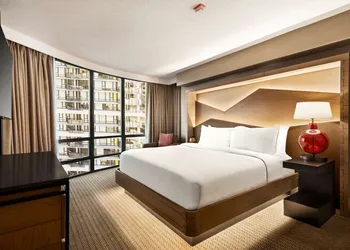 Hilton Vancouver Airport hotel thumbnail 6