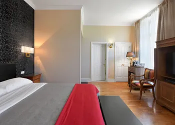 Hotel Bonaparte hotel thumbnail 6