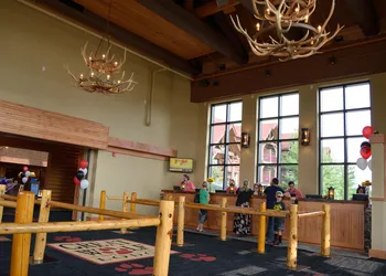 Great Wolf Lodge Niagara Falls hotel thumbnail 7