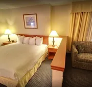 Days Inn & Suites by Wyndham Niagara Falls Centre St. By the Falls hotel detail image 3