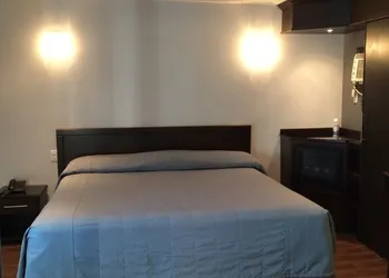 Olux Hotel Motel & Suites hotel thumbnail 5