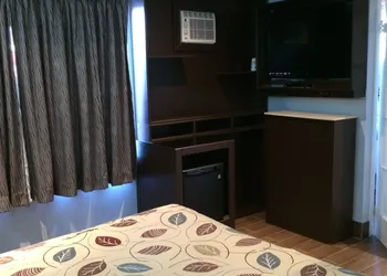 Olux Hotel Motel & Suites hotel thumbnail 8