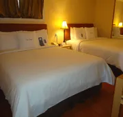 Bayside Inn & Waterfront Suites hotel detail image 3