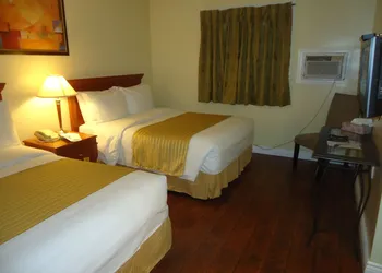 Bayside Inn & Waterfront Suites hotel thumbnail 6