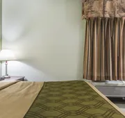 Econo Lodge hotel detail image 5