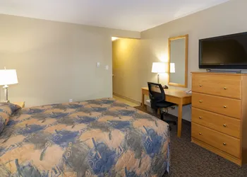 Rusty's BCMInns Fort McMurray hotel thumbnail 5