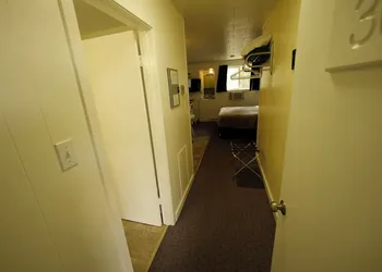 Creston Valley Motel hotel thumbnail 7