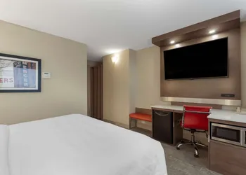Best Western Plus City Centre Inn hotel thumbnail 7
