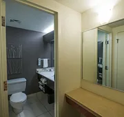 Cambridge Suites Hotel hotel detail image 5
